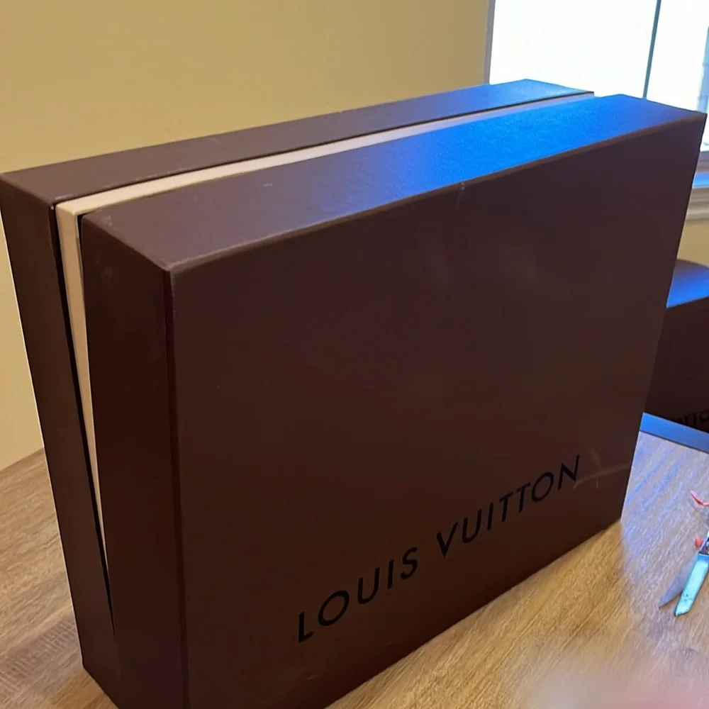 Louis Vuitton Box